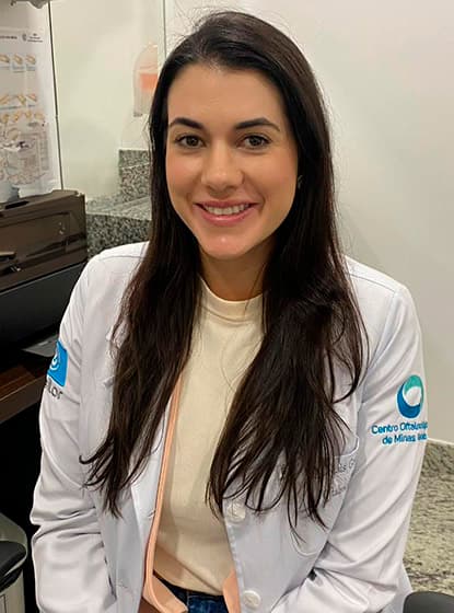 Dra. Thais Godinho Caldeira